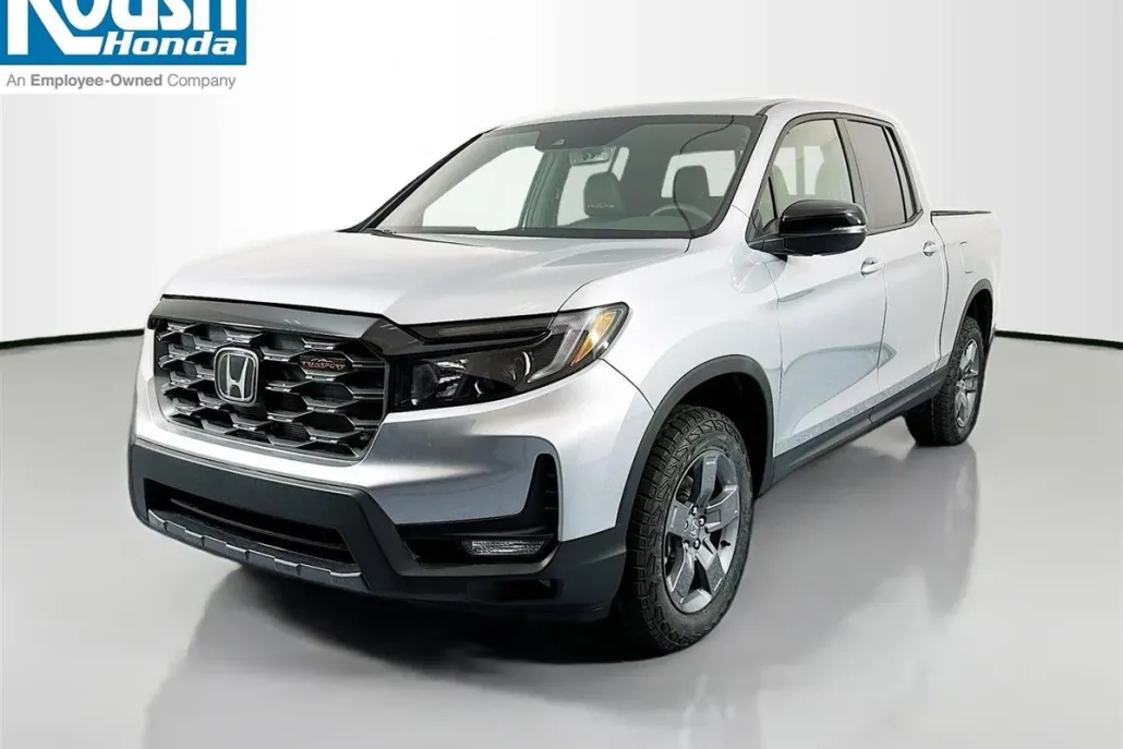 2025 Honda Ridgeline TrailSport photo 1