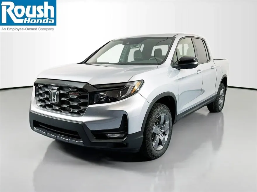 2025 Honda Ridgeline TrailSport photo 1