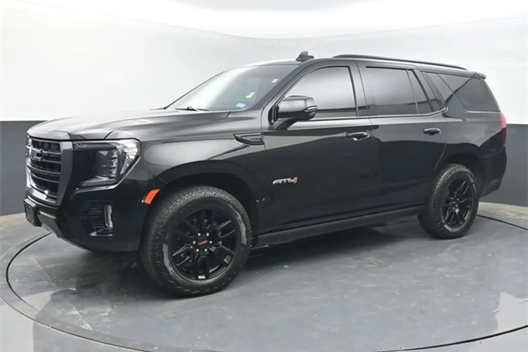 2024 Gmc Yukon AT4 photo 1