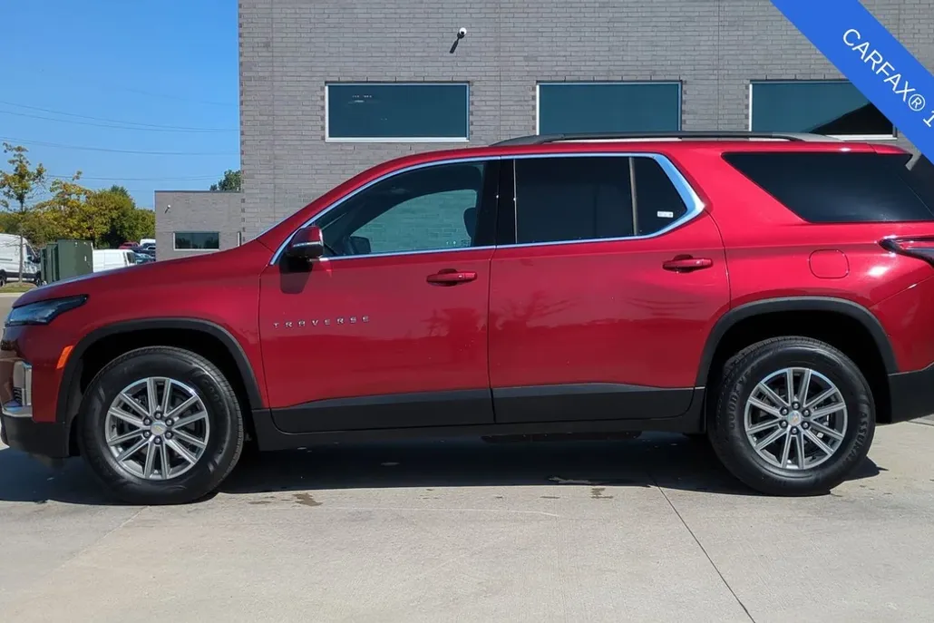 2023 Chevrolet Traverse photo 1