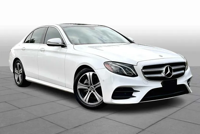 2019 Mercedes Benz E 300 Sedan photo 1