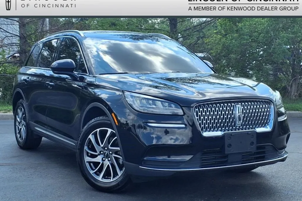 2021 Lincoln Corsair Standard photo 1