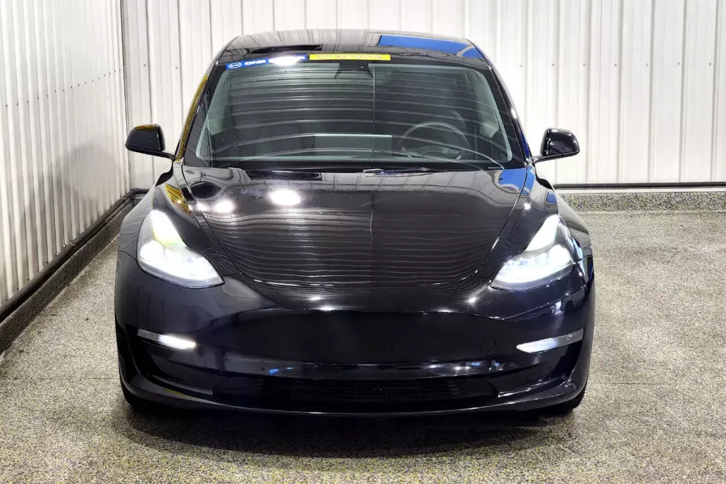 2023 Tesla Model 3 Long Range photo 1