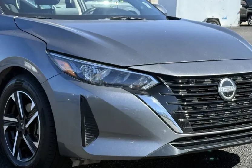 2024 Nissan Sentra SV photo 1
