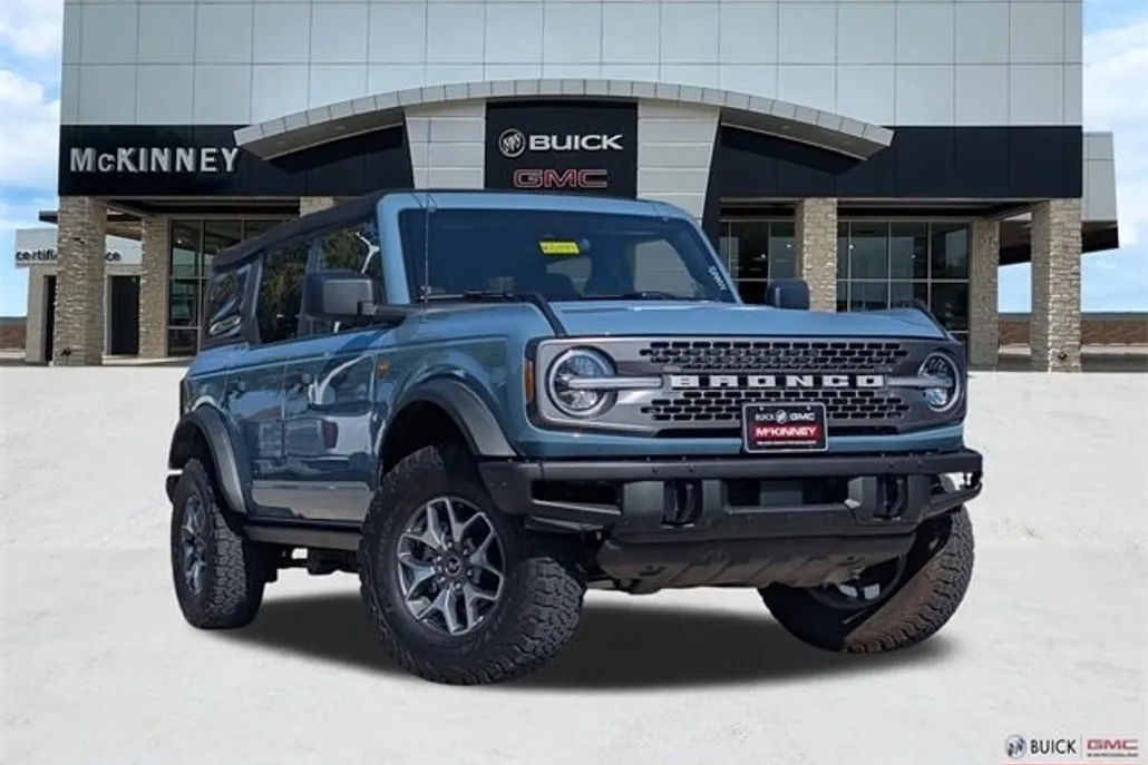 2022 Ford Bronco Badlands photo 1