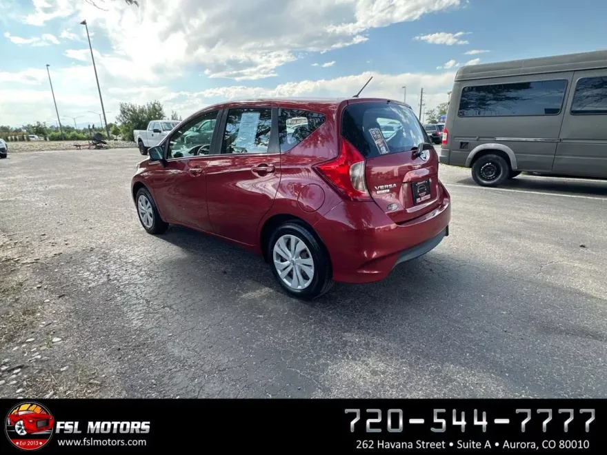 2019 Nissan Versa Note SV photo 1