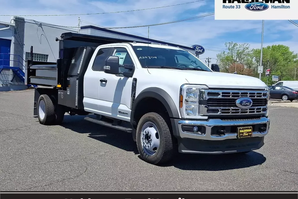 2024 Ford F-550 photo 1