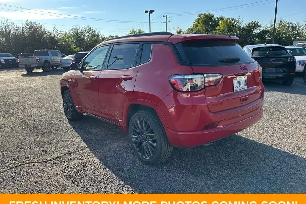 2023 Jeep Compass Limited photo 1