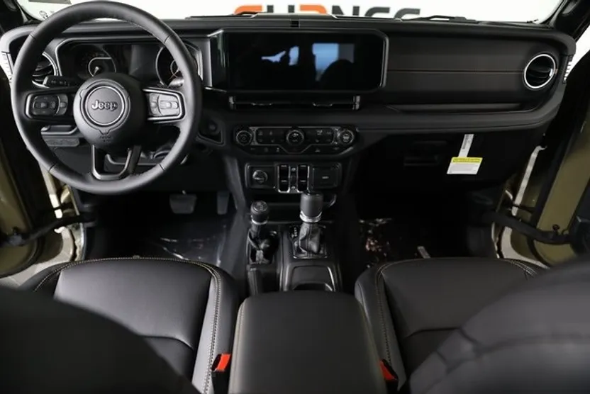 2025 Jeep Gladiator Sport photo 1