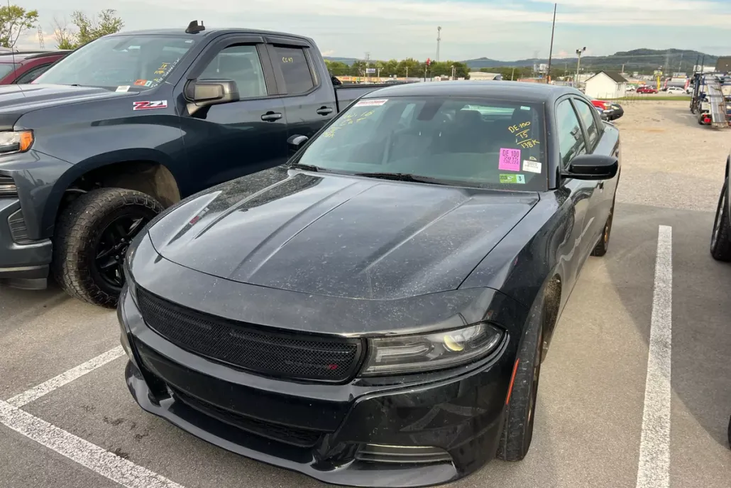 2015 Dodge Charger SXT photo 1