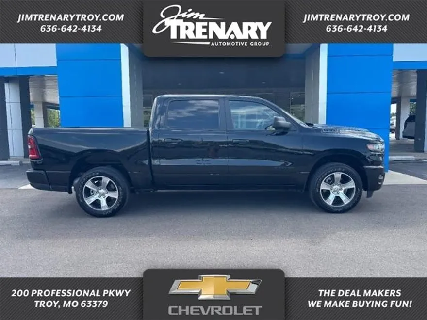 2025 Ram 1500 Tradesman photo 1
