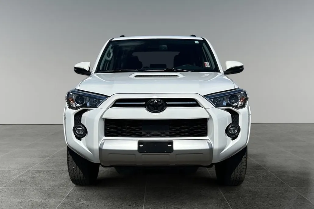 2023 Toyota 4Runner TRD Off-Road Premium photo 1