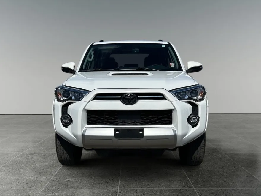 2023 Toyota 4Runner TRD Off-Road Premium photo 1