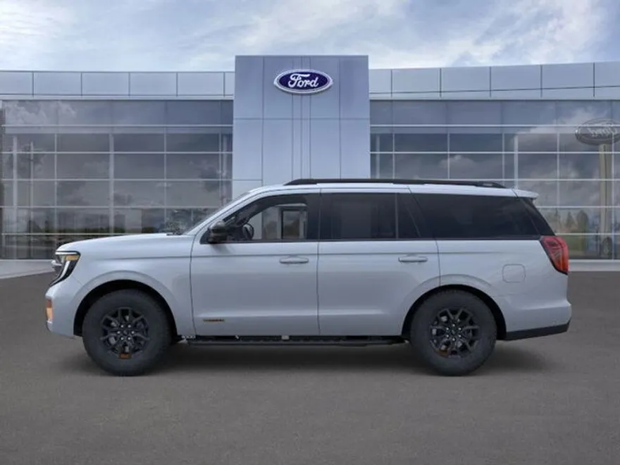 2025 Ford Expedition photo 1