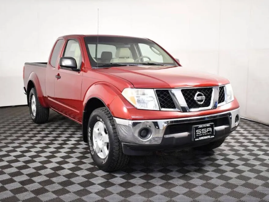 2007 Nissan Frontier King Cab SE photo 1
