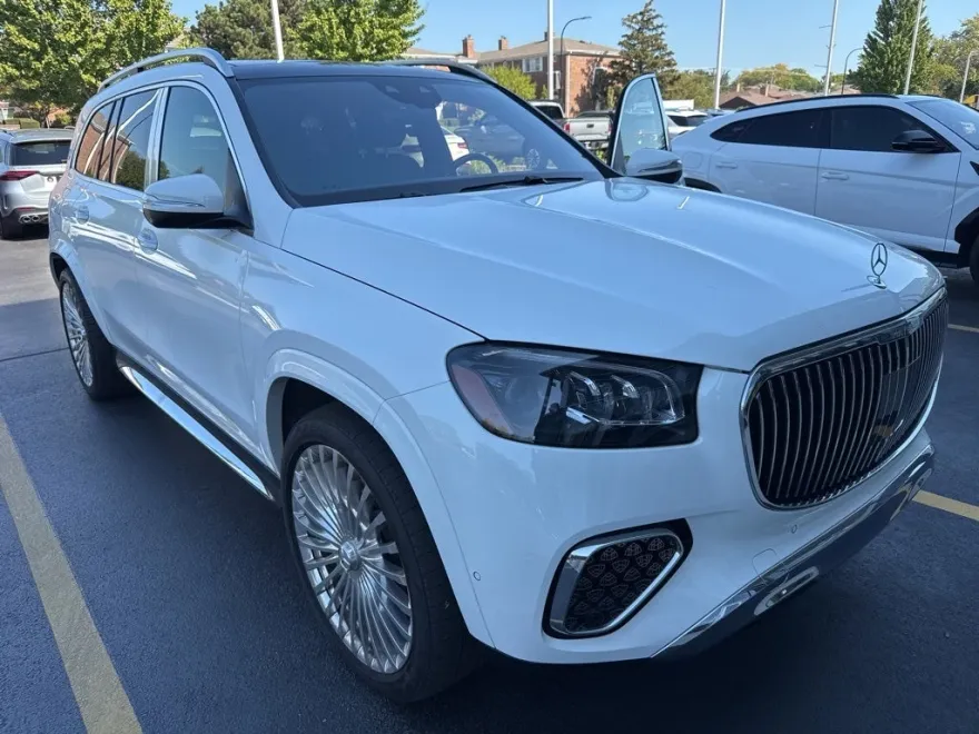 2024 Mercedes Benz GLS Maybach 600 photo 1