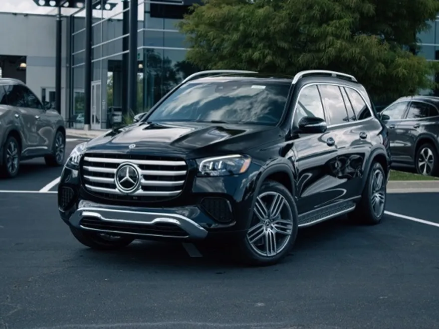 2025 Mercedes Benz GLS 450 4MATIC photo 1