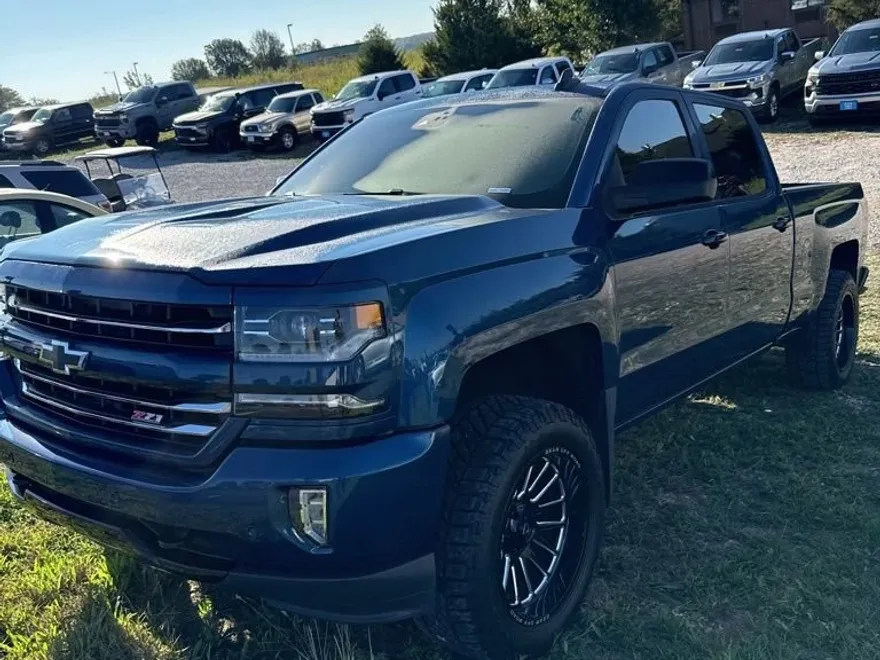 2017 Chevrolet Silverado 1500 LTZ photo 1