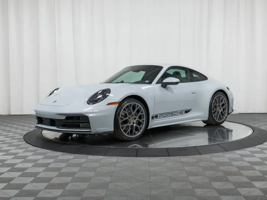 2025 Porsche 911 photo 1