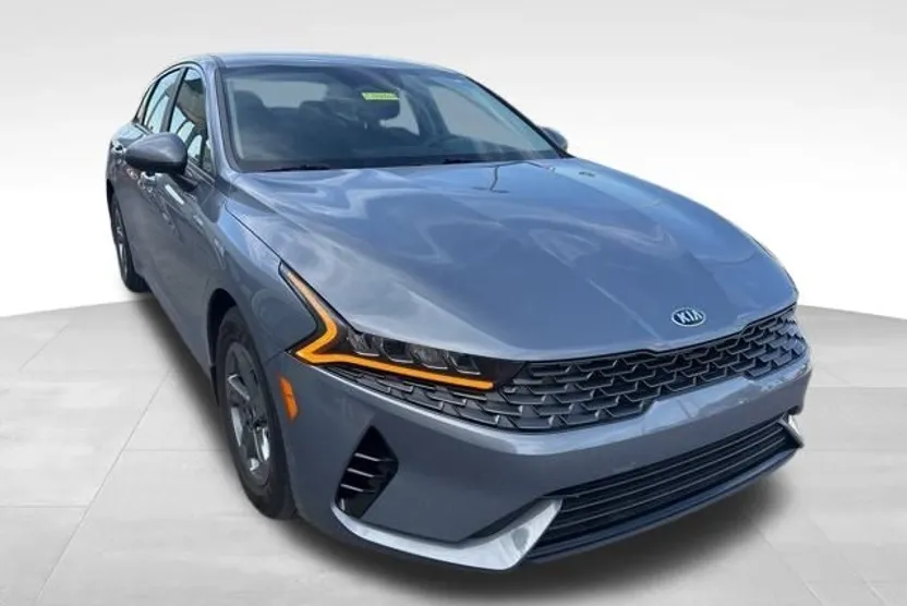 2021 Kia K5 LXS photo 1