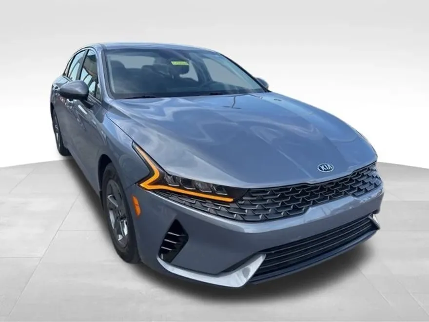 2021 Kia K5 LXS photo 1
