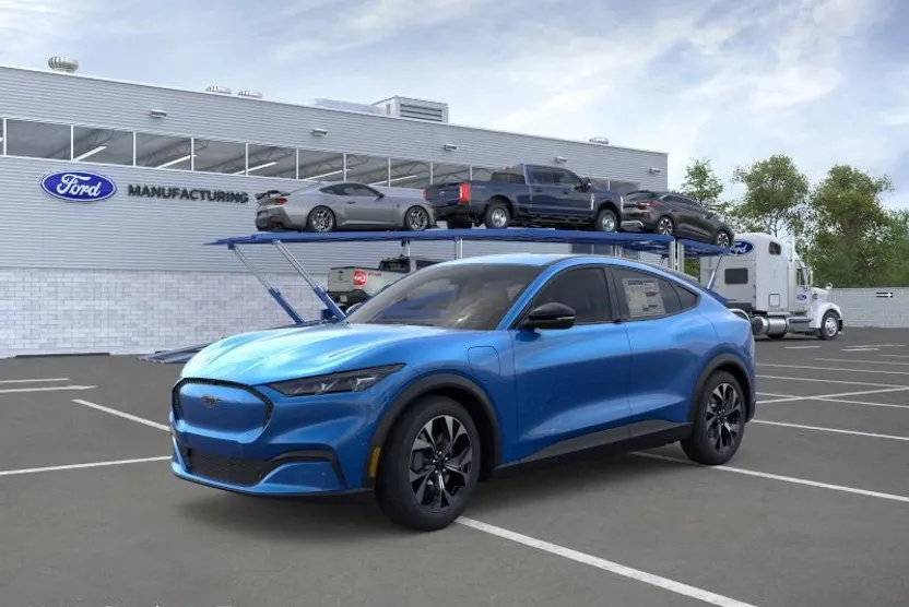 2025 Ford Mustang Mach-E Select photo 1