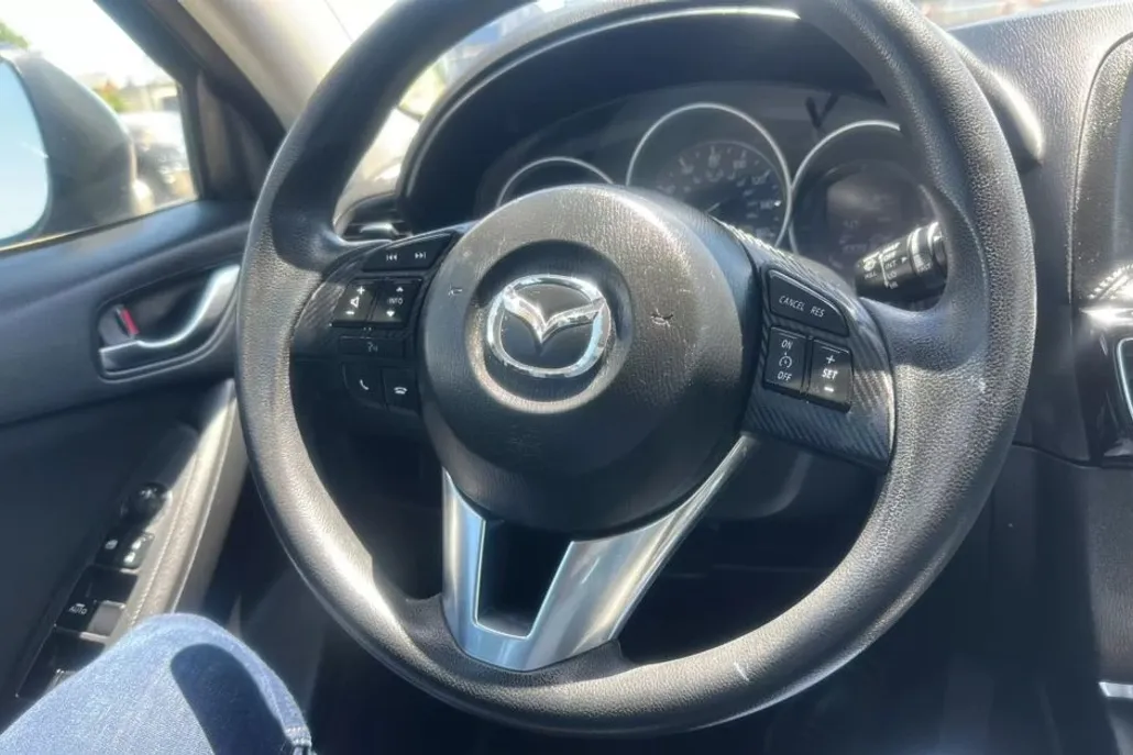 2016 Mazda CX-5 Sport photo 1