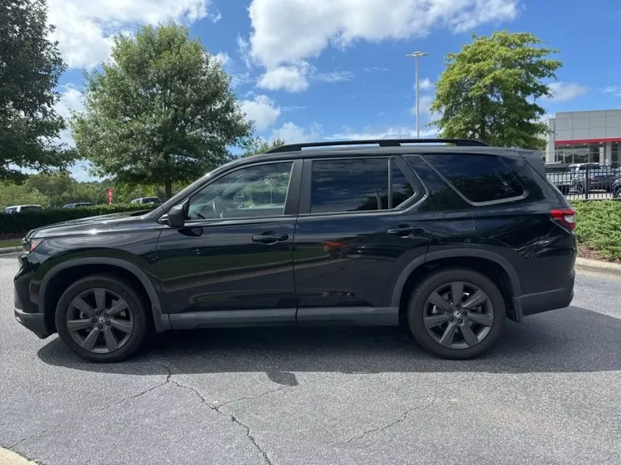 2023 Honda Pilot Sport photo 1