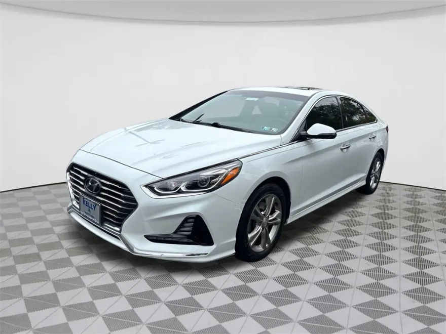 2018 Hyundai Sonata Limited photo 1
