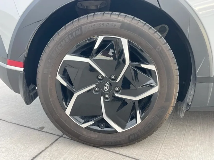 2023 Hyundai Ioniq 5 SEL photo 1