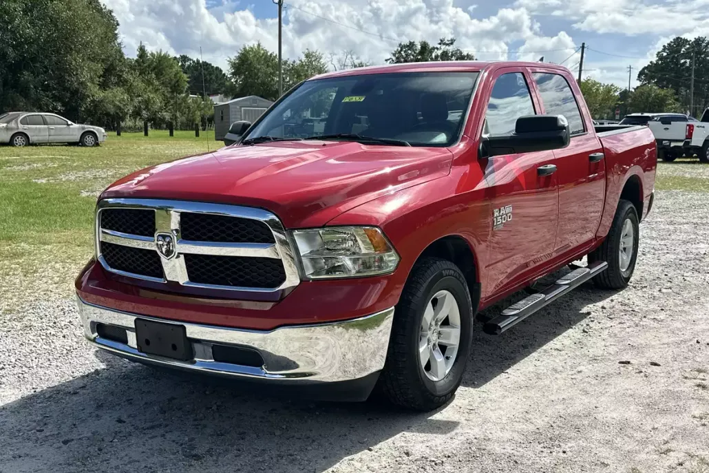 2023 Ram 1500 Classic SLT photo 1