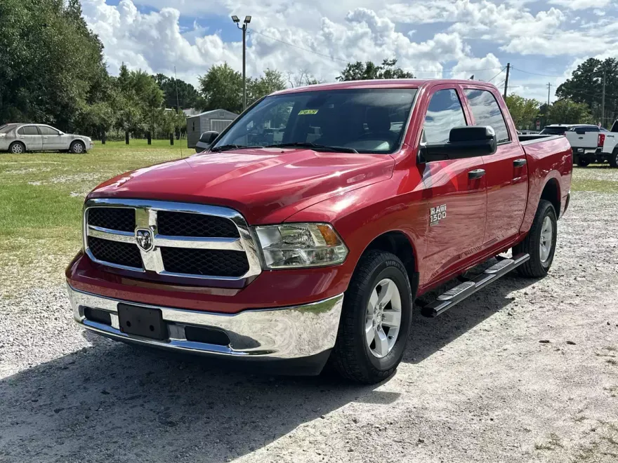 2023 Ram 1500 Classic SLT photo 1