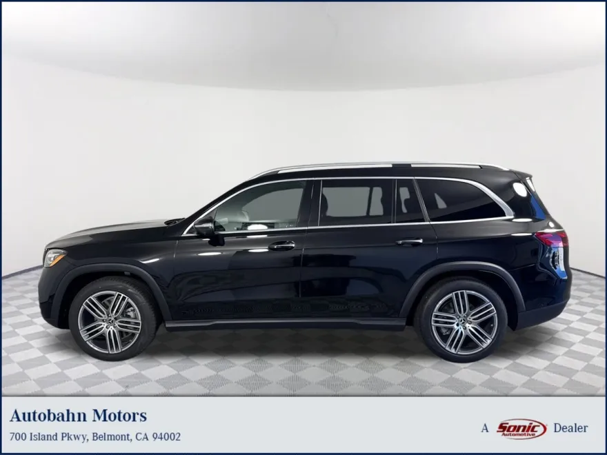 2025 Mercedes Benz GLS 450 4MATIC photo 1