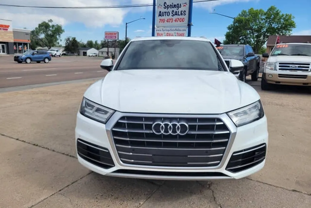 2018 Audi Q5 2.0T Premium Plus photo 1