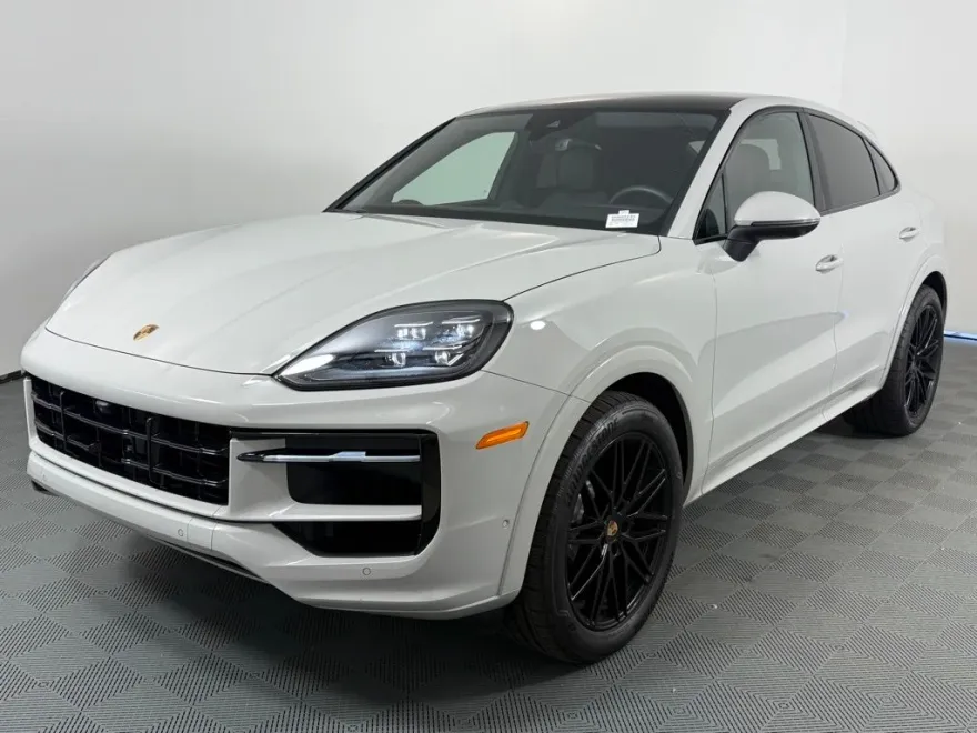 2025 Porsche Cayenne Coupe S photo 1