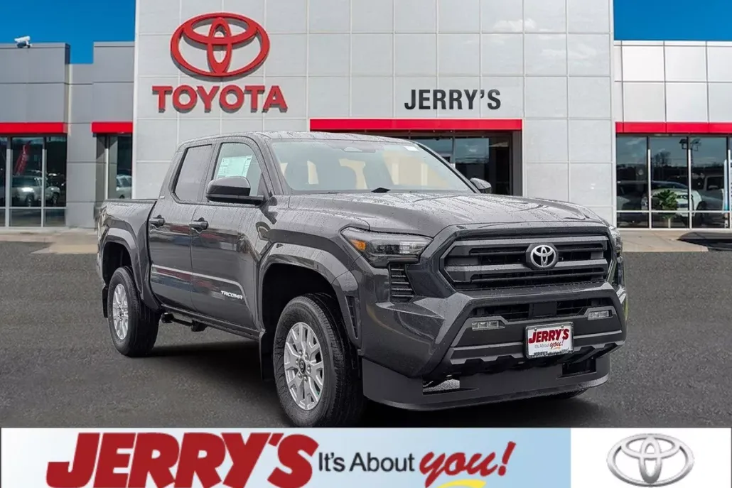 2025 Toyota Tacoma SR5 photo 1
