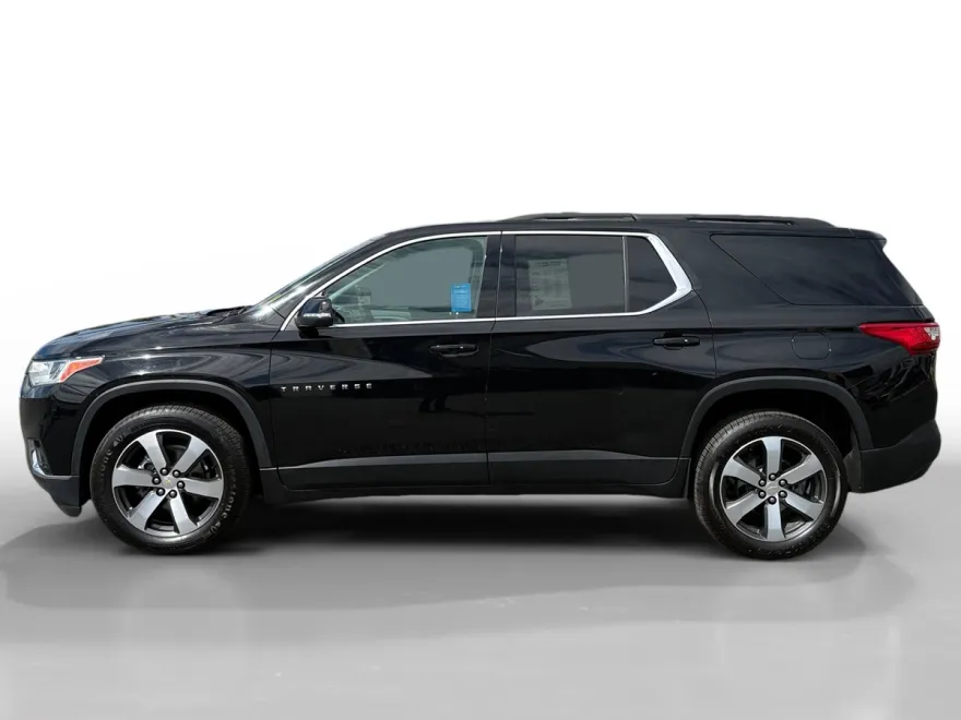 2021 Chevrolet Traverse Leather photo 1