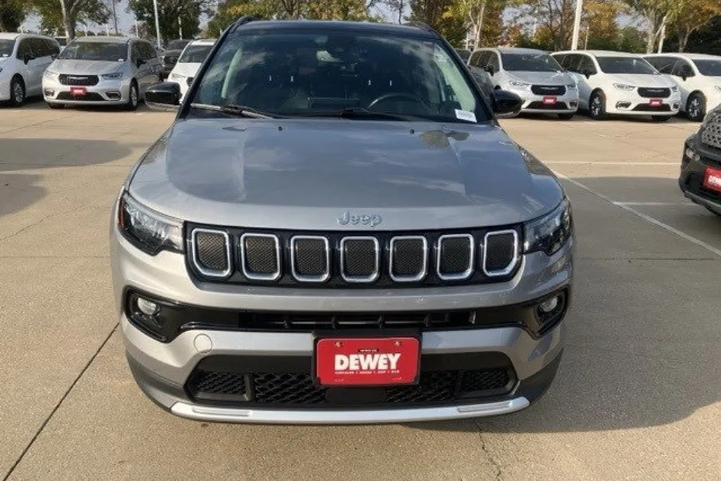 2022 Jeep Compass Limited photo 1
