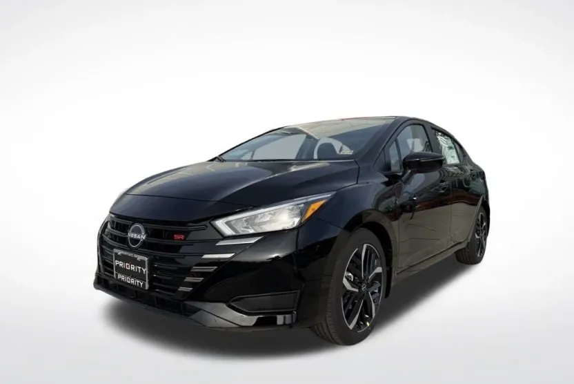 2025 Nissan Versa SR photo 1