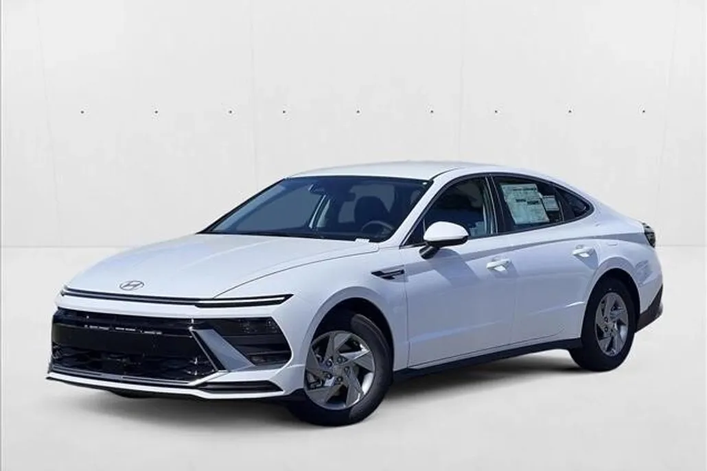 2025 Hyundai Sonata SE photo 1