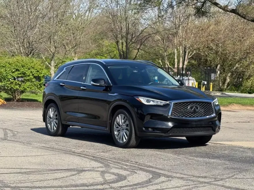 2024 Infiniti QX50 Luxe AWD photo 1