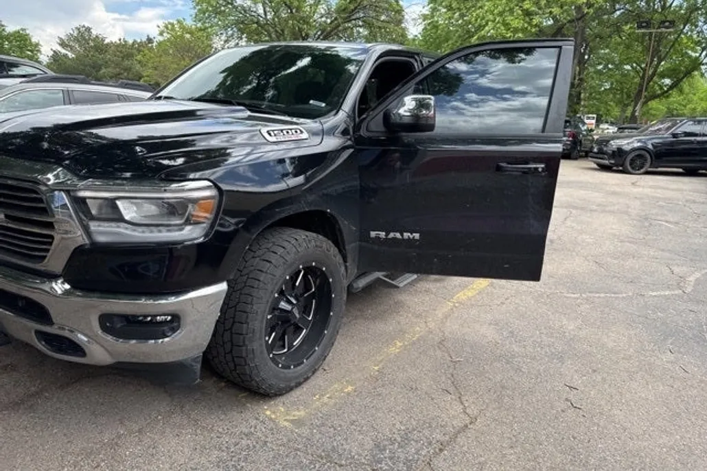 2023 Ram 1500 Laramie photo 1