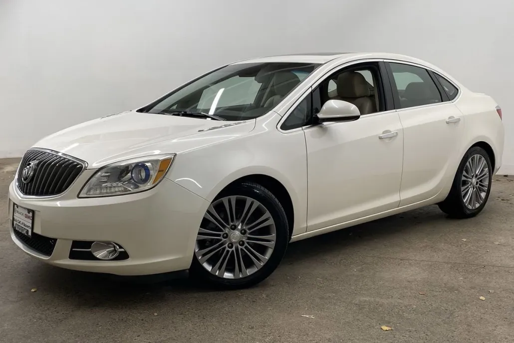 2012 Buick Verano Leather photo 1