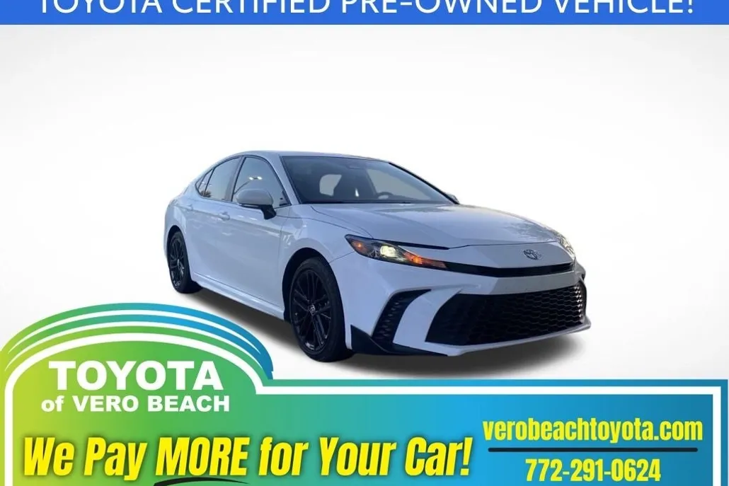 2025 Toyota Camry SE photo 1