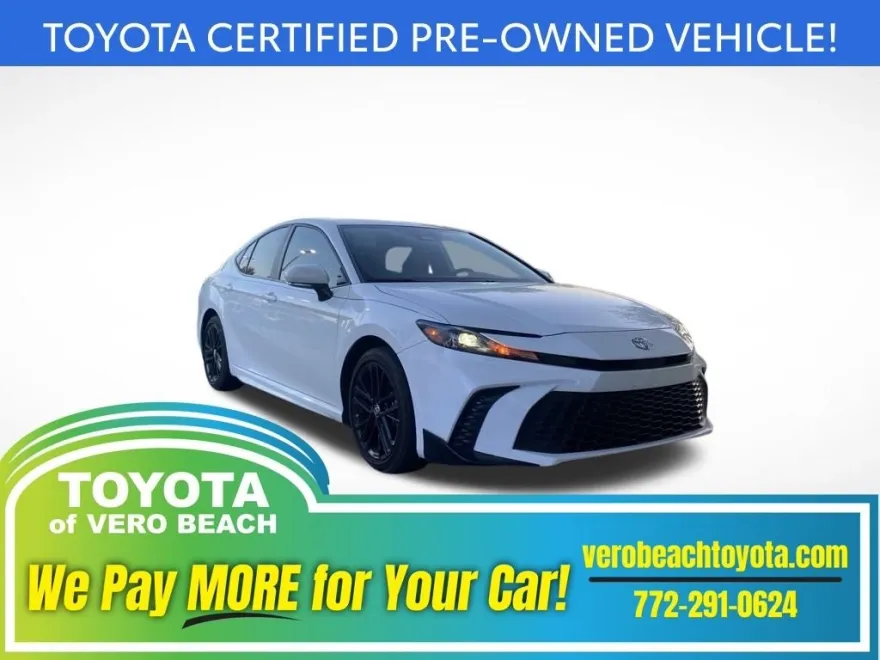 2025 Toyota Camry SE photo 1