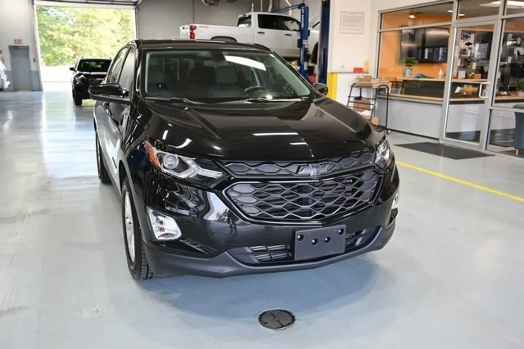 2019 Chevrolet Equinox LT photo 1
