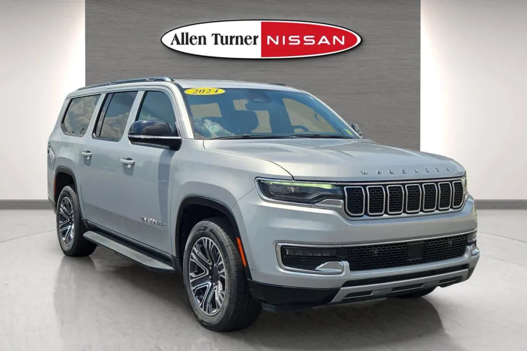 2024 Jeep Wagoneer L Series II photo 1
