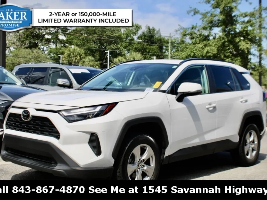 2023 Toyota RAV4 XLE photo 1