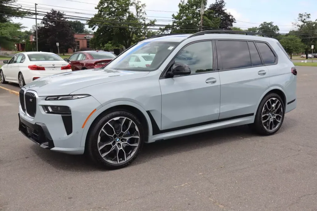 2024 Bmw X7 M60i photo 1