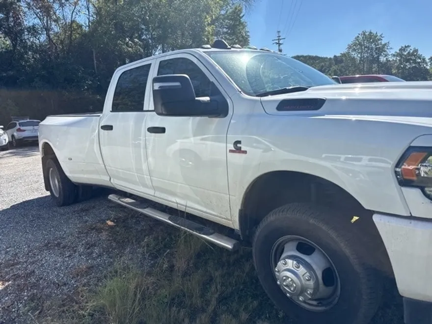 2023 Ram 3500 Tradesman photo 1